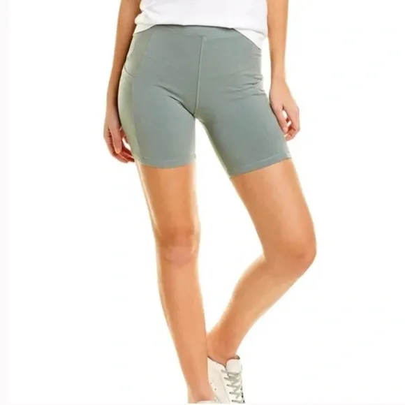 NWT Monrow Caramel Tan Green Biker Shorts with Pockets