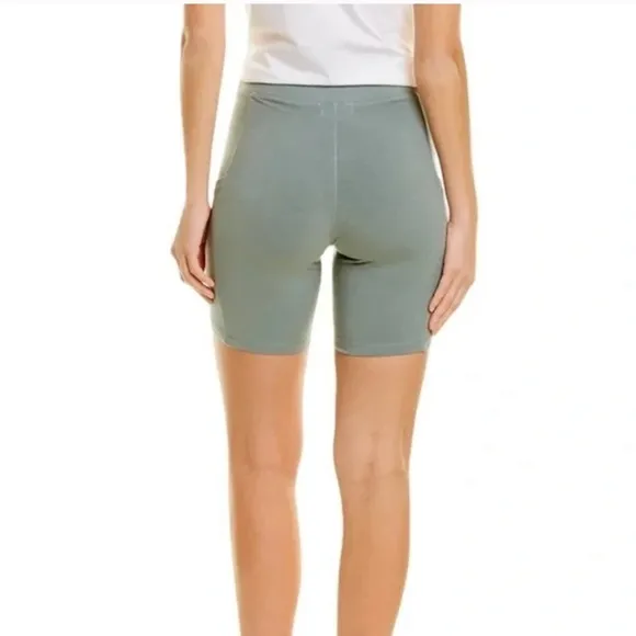 NWT Monrow Caramel Tan Green Biker Shorts with Pockets