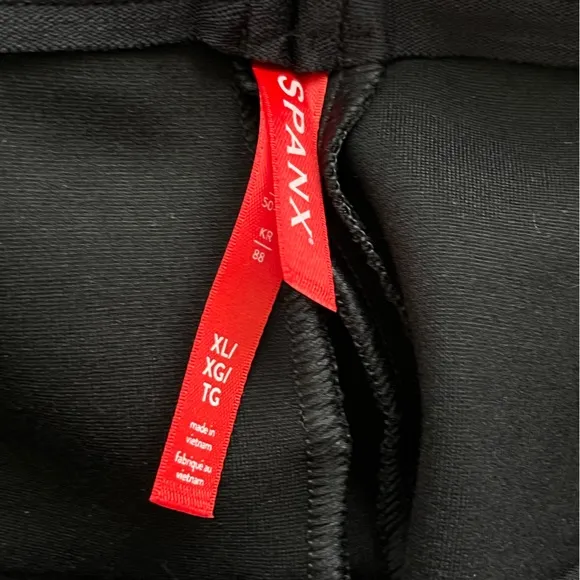 NWT Spanx the perfect A Line shorts black XL