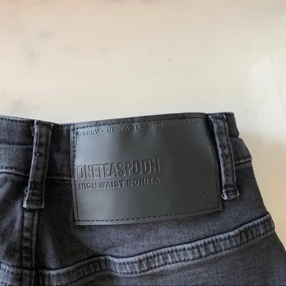 One Teaspoon Bonitas Black Swan High Waist