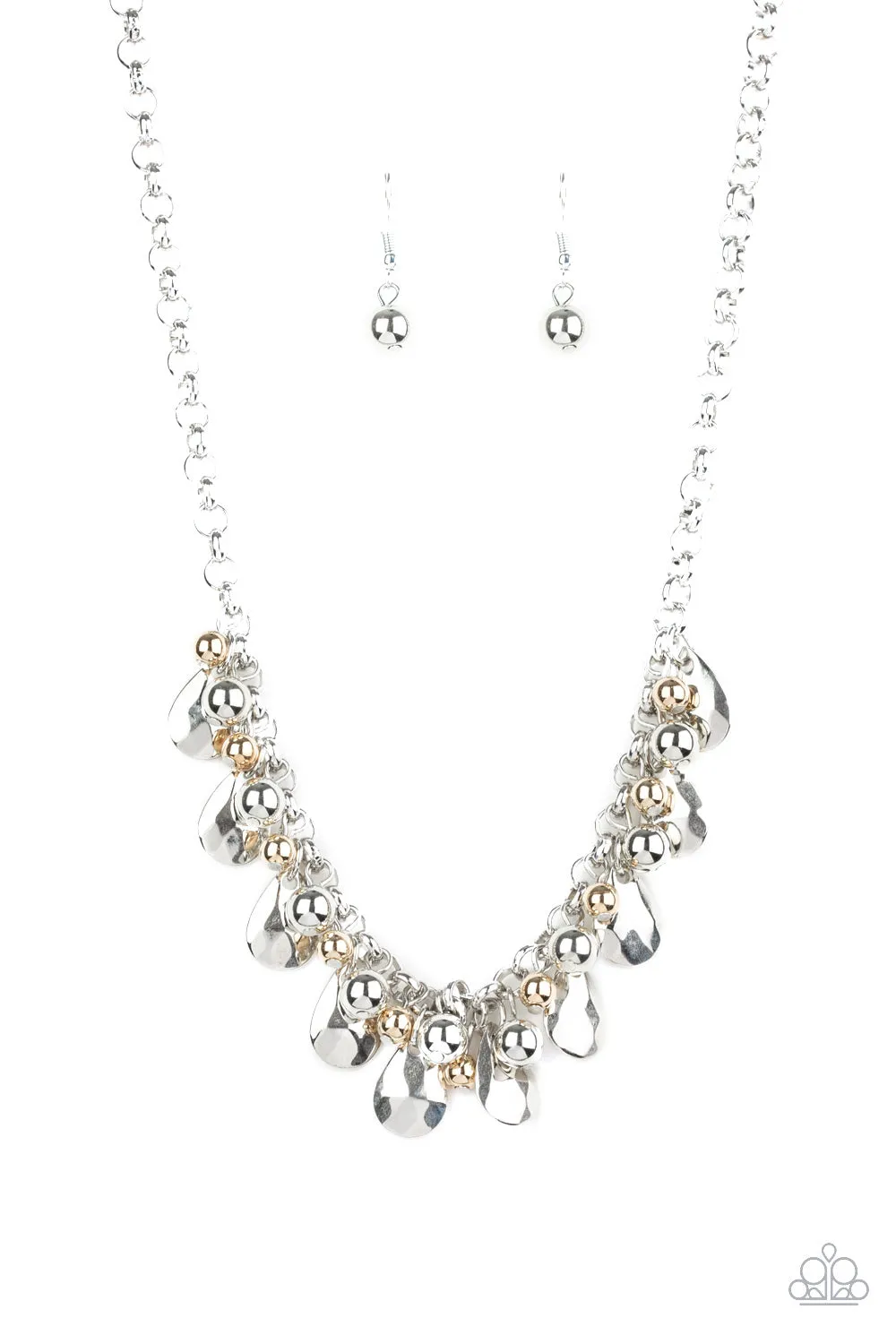 Paparazzi Stage Stunner Necklace Silver