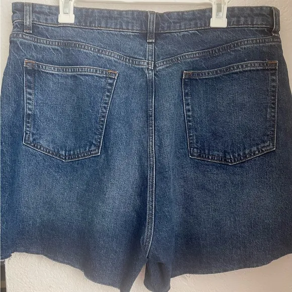 Reformation Norah Stretch High Rise 3.5&quot; Jean Shorts size 34