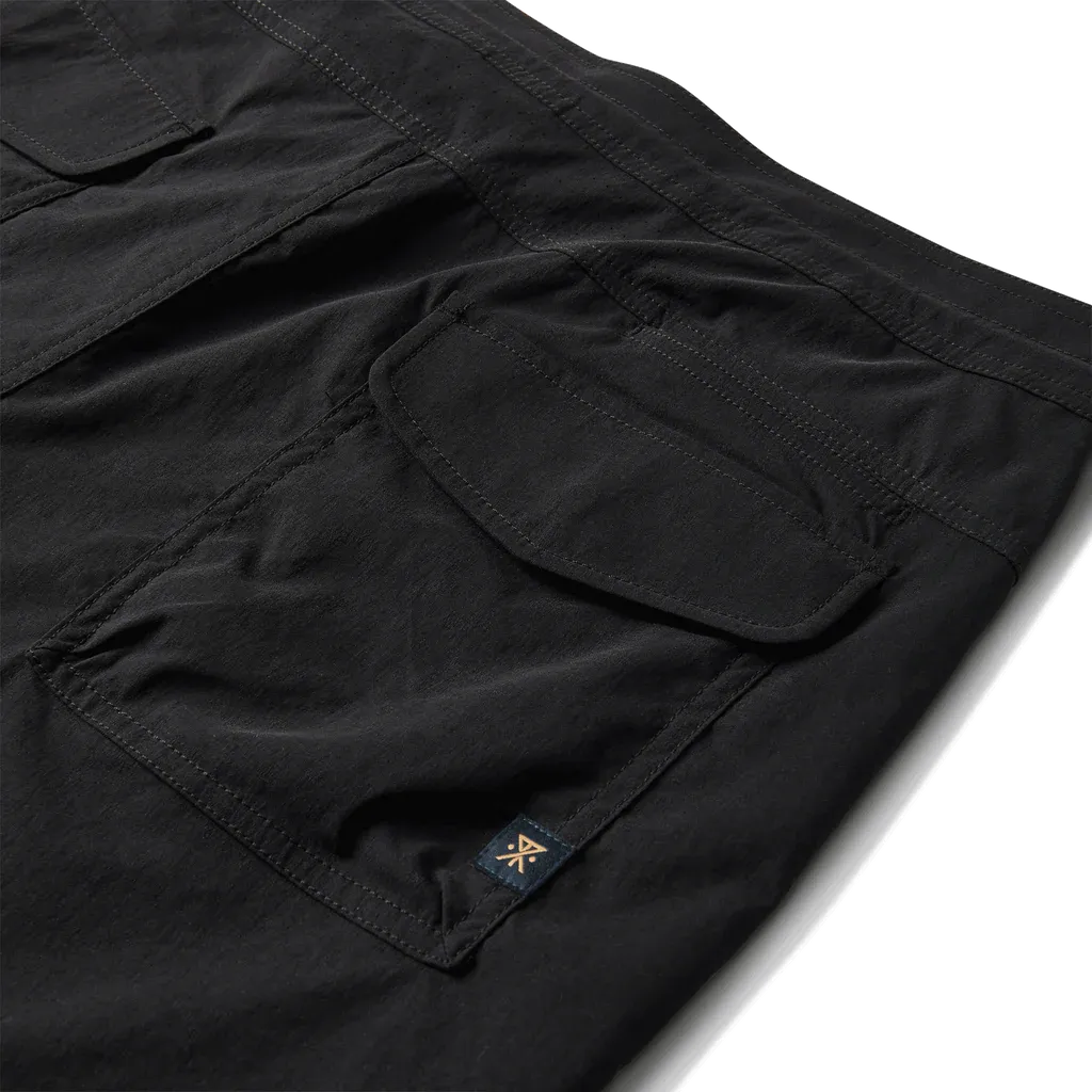 ROARK - Layover Trail Shorts 17" - BLACK