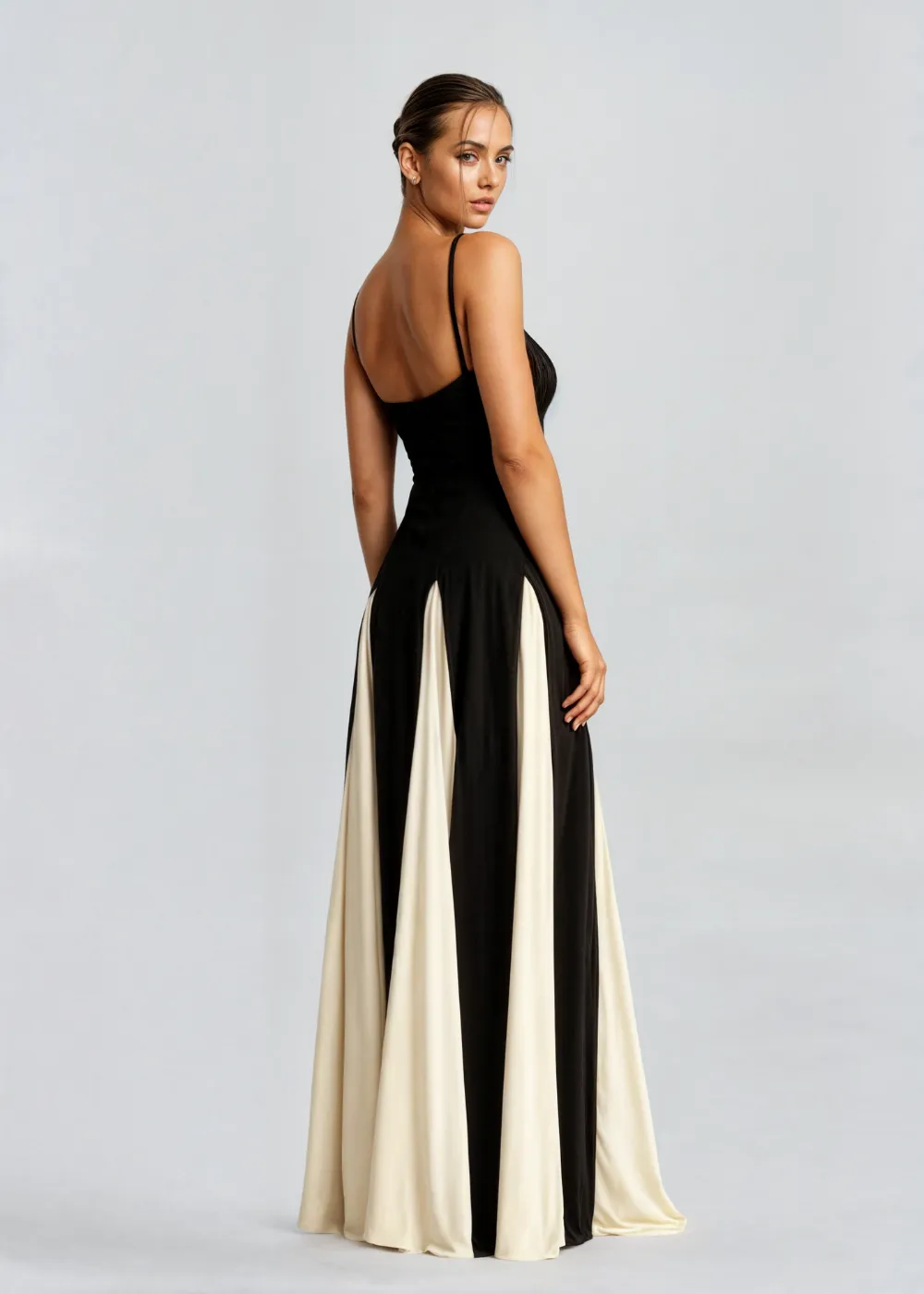 Serena - Elegant Maxi Dress