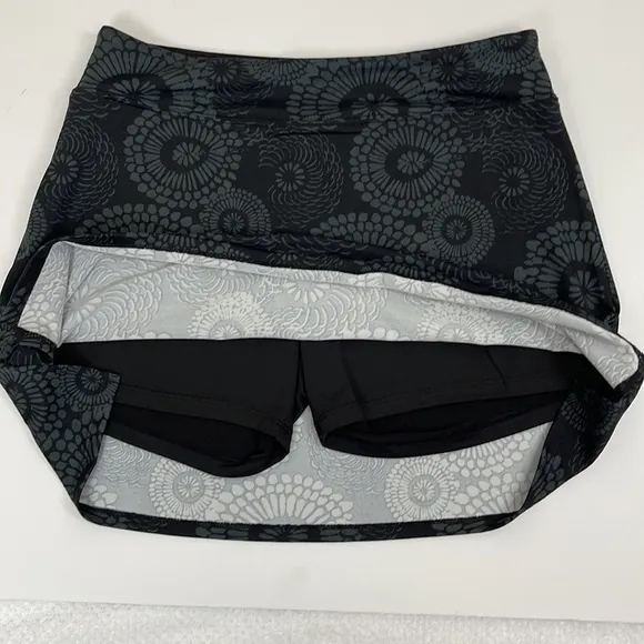 SET OF TWO BLACK PULL-ON SKORTS