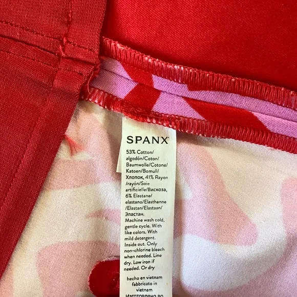 SPANX On the Go Print 4-Inch Shorts Pink Red Zebra Stripe SZ XL
