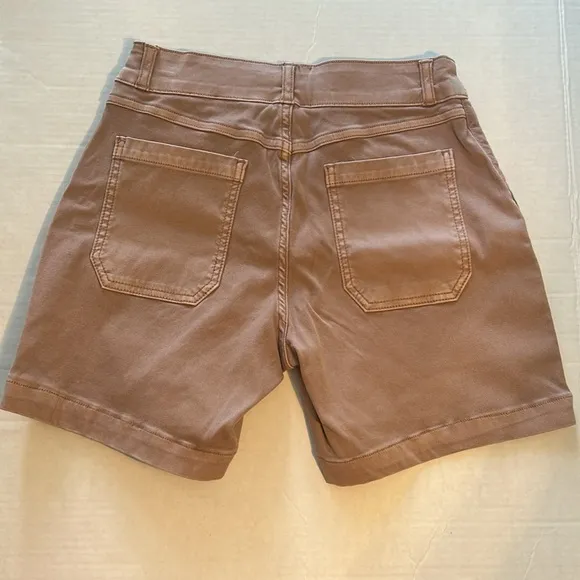 Spanx XSmall Shorts Stretch Twill 6” Shorts in Mauve pockets NWT