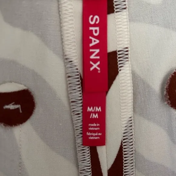 SPANX On-The-Go Printed Zebra Stripe Shorts Brown/White Size Medium NWOT