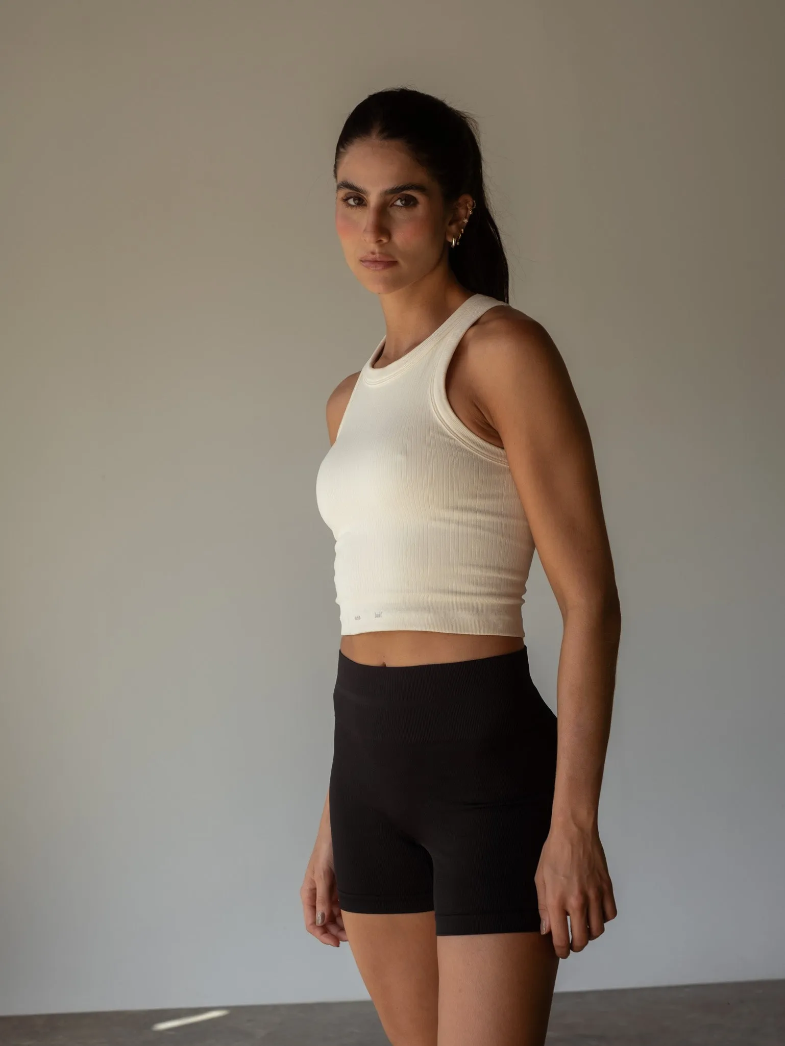 STRETCH SEAMLESS TANK  - VANILLA