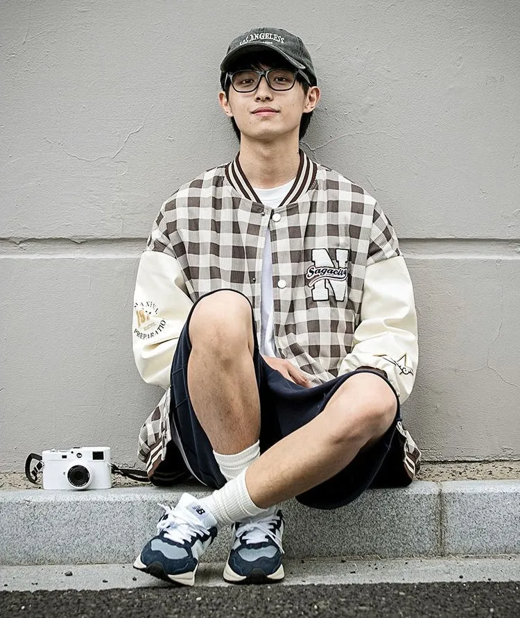 Stylish Button-Up Varsity Jacket for Casual Wear