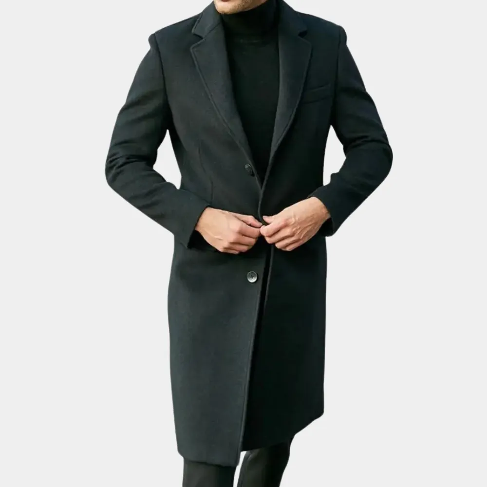 Stylish men's long coat for an elegant look