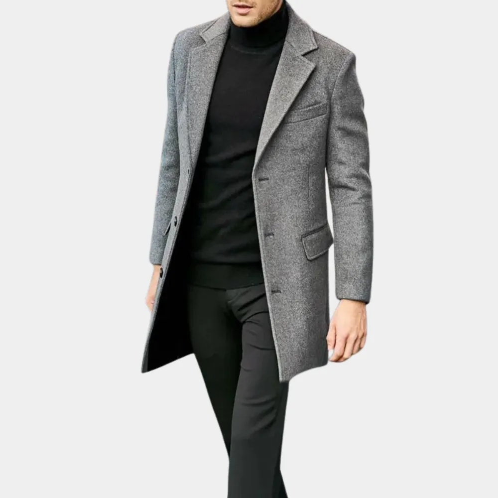 Stylish men's long coat for an elegant look