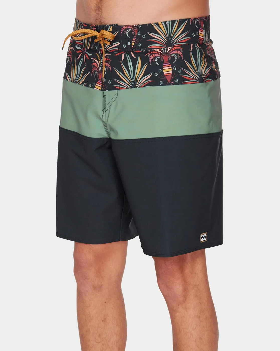 Tribong Pro Boardshorts