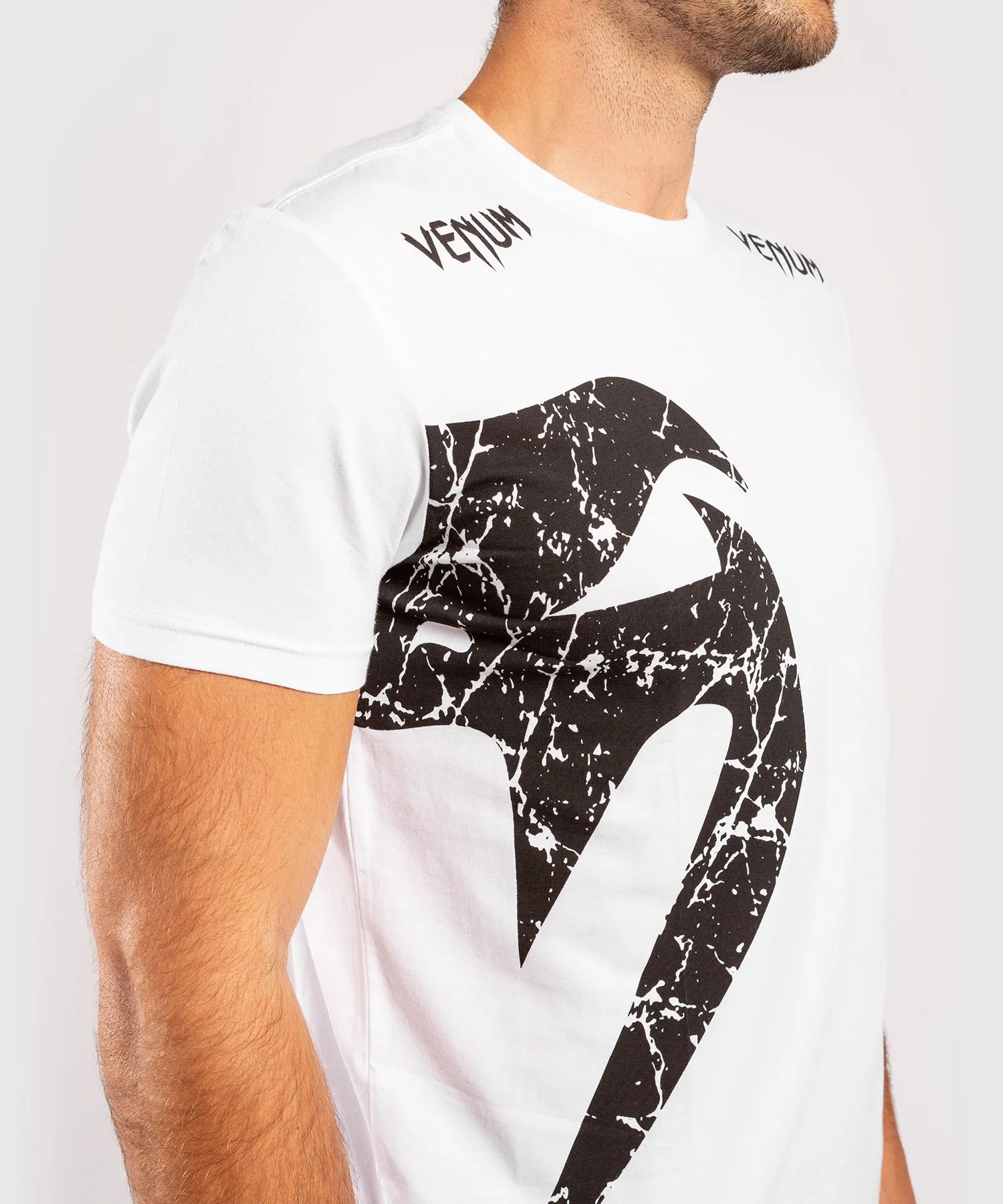Venum Giant Mens T Shirt