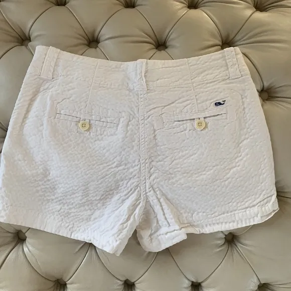🐳Vineyard Vines Women’s 3 1/2 Inch Every Day Shorts Seersucker White Size 2🐳