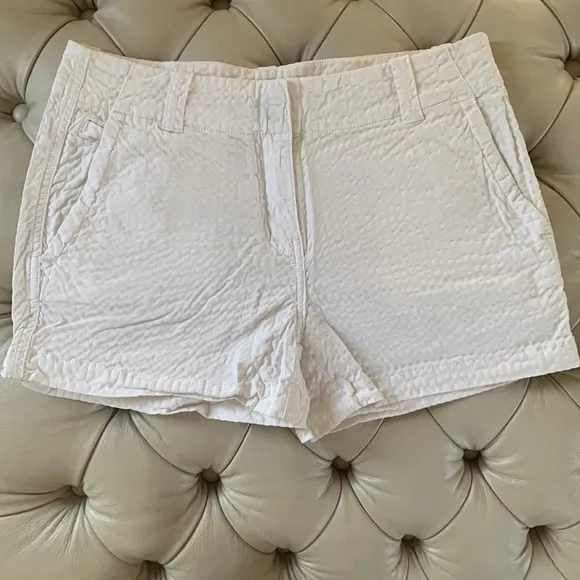 🐳Vineyard Vines Women’s 3 1/2 Inch Every Day Shorts Seersucker White Size 2🐳