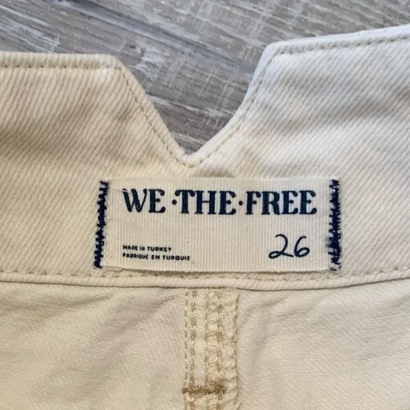 We The Free People Extreme Measures Barrel Shorts RARE Pale Yellow 26
