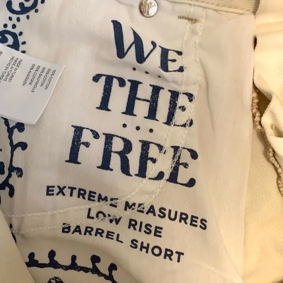 We The Free People Extreme Measures Barrel Shorts RARE Pale Yellow 26