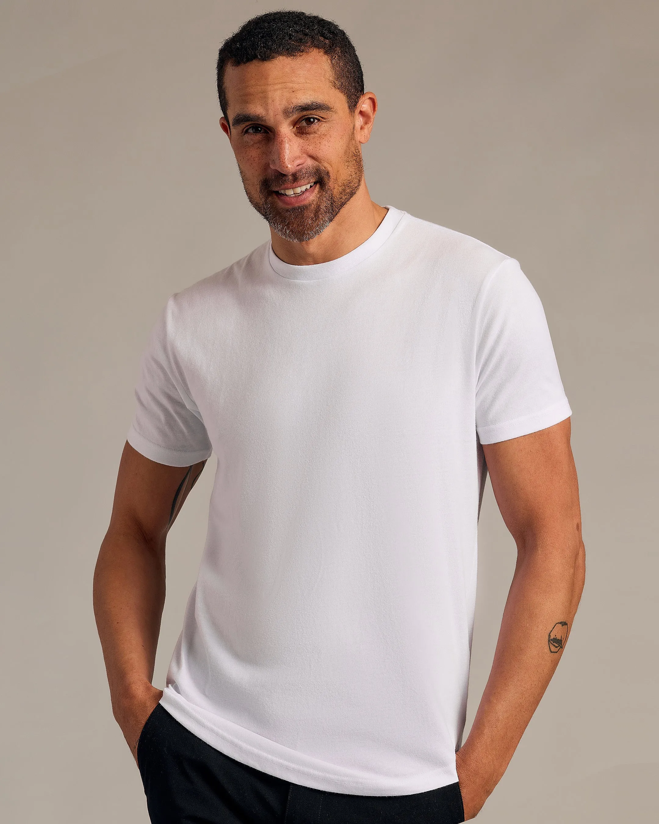 White Short Sleeve Curved Hem Crew