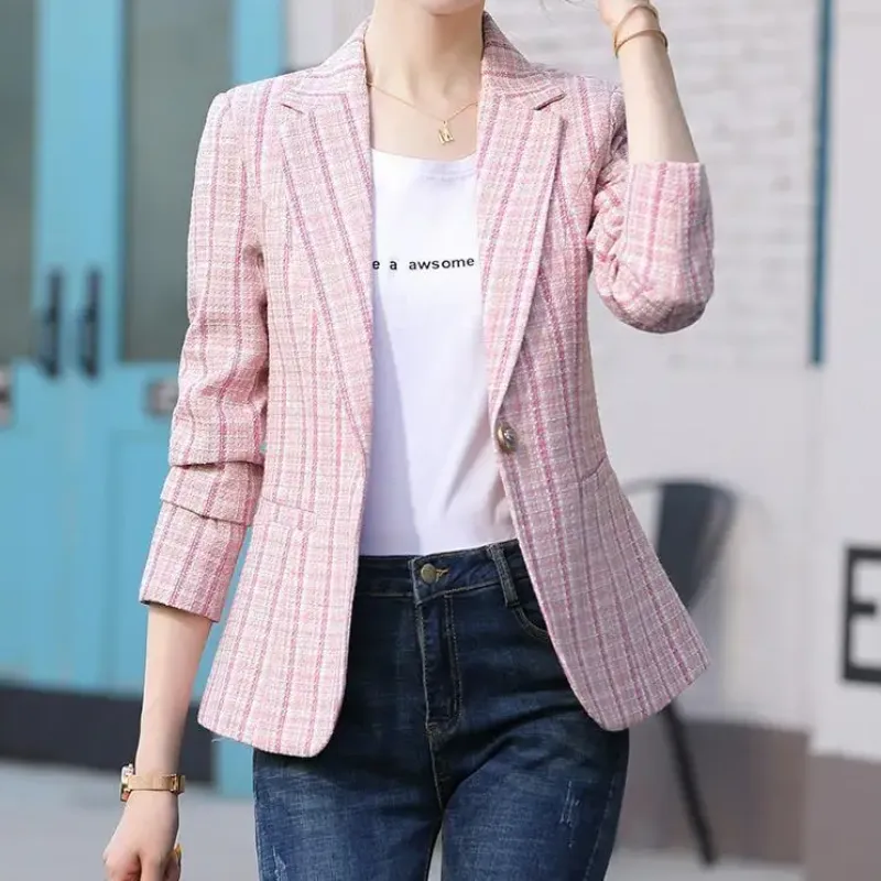 Women's checked blazer with ankle button fastening - timeless style - Cozy and warm for winter - Stylish design for modern women