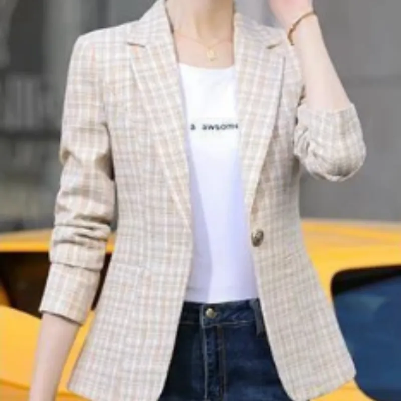 Women's checked blazer with ankle button fastening - timeless style - Cozy and warm for winter - Stylish design for modern women