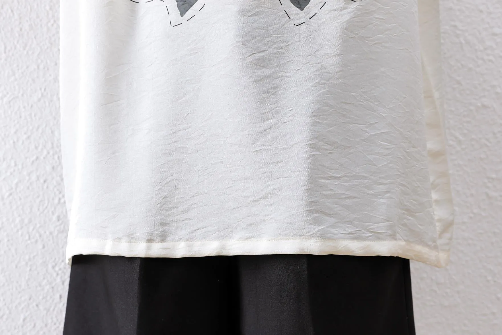 Women's Wrinkle Resistant T-Shirt with Bow Knot Design