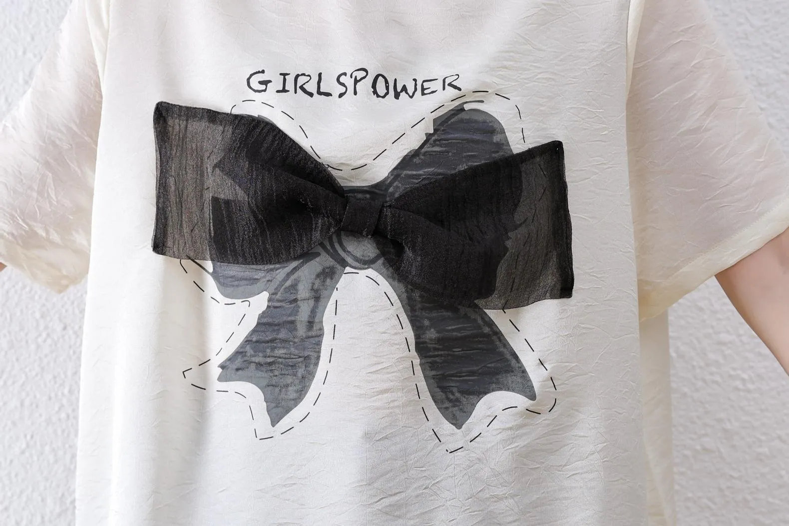 Women's Wrinkle Resistant T-Shirt with Bow Knot Design