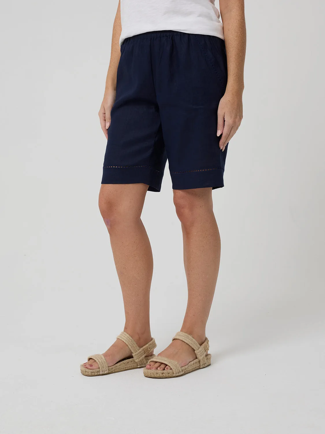 Yarra Trail Lace Trim Short YT24H5787